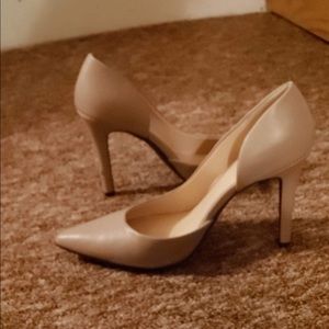 Meet your Posher, Roniza